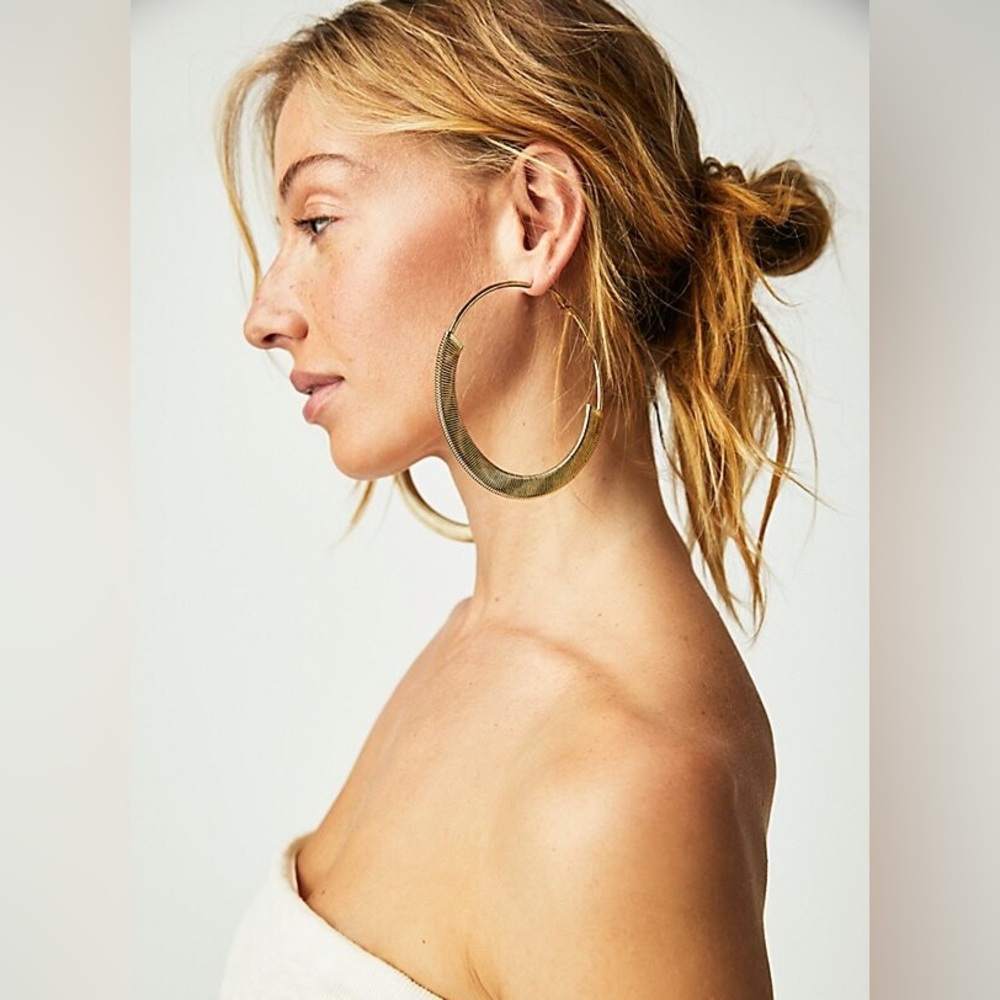 NWT Free People Simply The Best Oversized Hoops GOLD